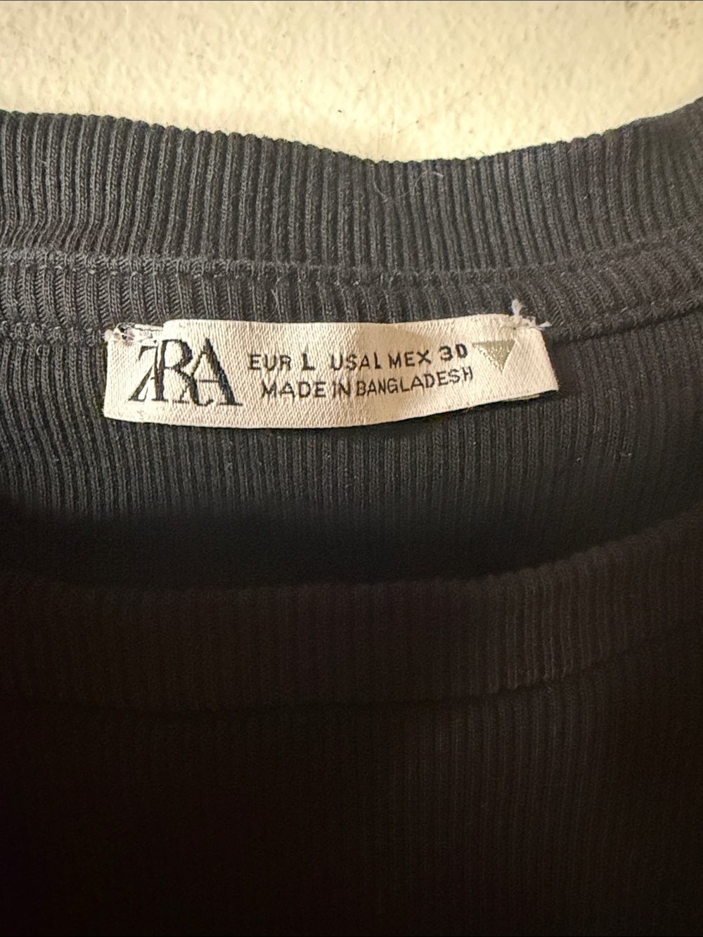 Zara Ruffled Rib Knit Tee | EUC | Sz L - Picture 4 of 5
